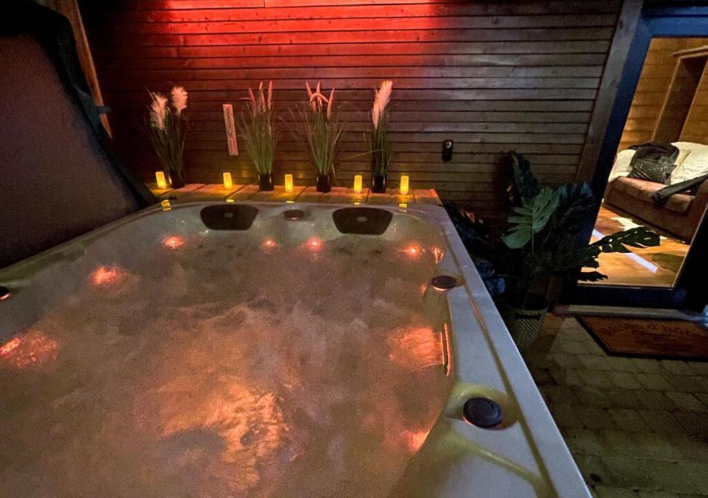 Le Spa Du Cabanon: Cabanon De Luxe Avec Spa Entierement Privatif Ай Экстерьер фото